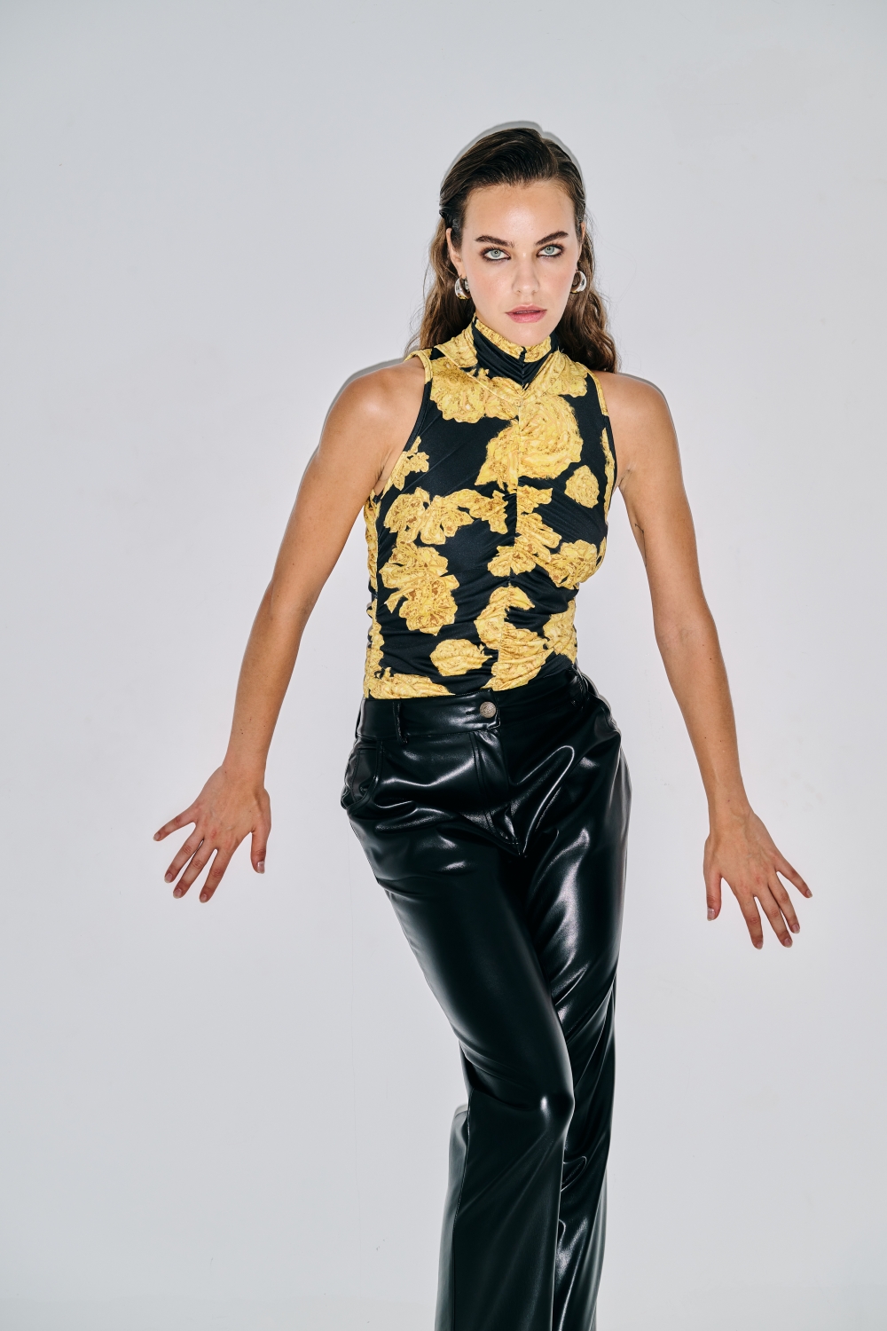 Mix & Match Cynthia bodysuit yellow gold roses
